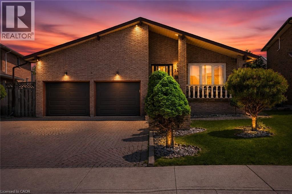 140 SOLOMON Crescent