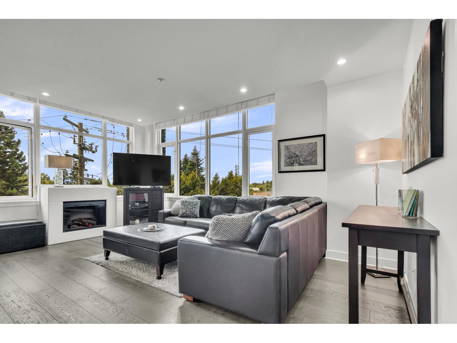 303 14824 NORTH BLUFF ROAD