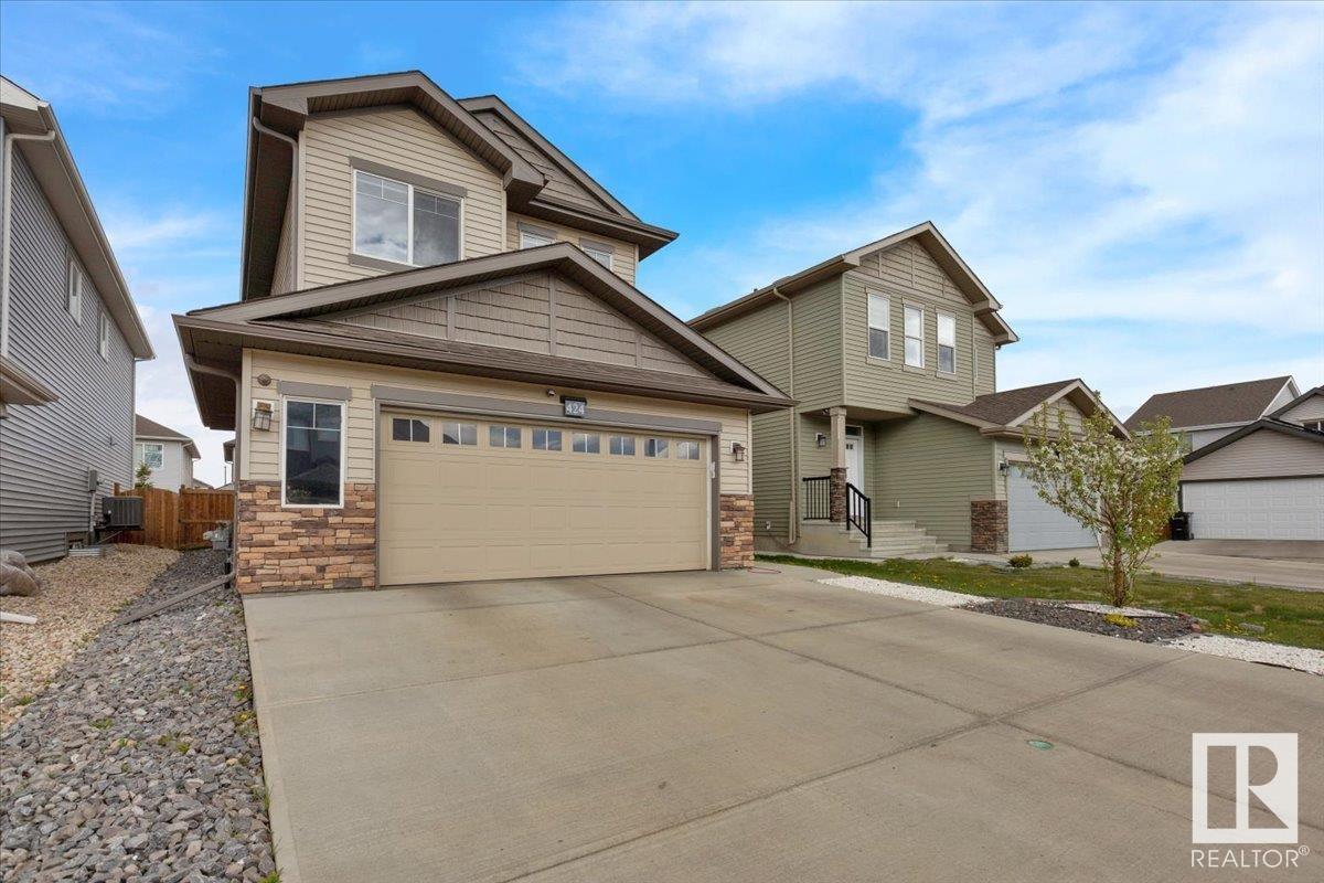 424 40 AV NW