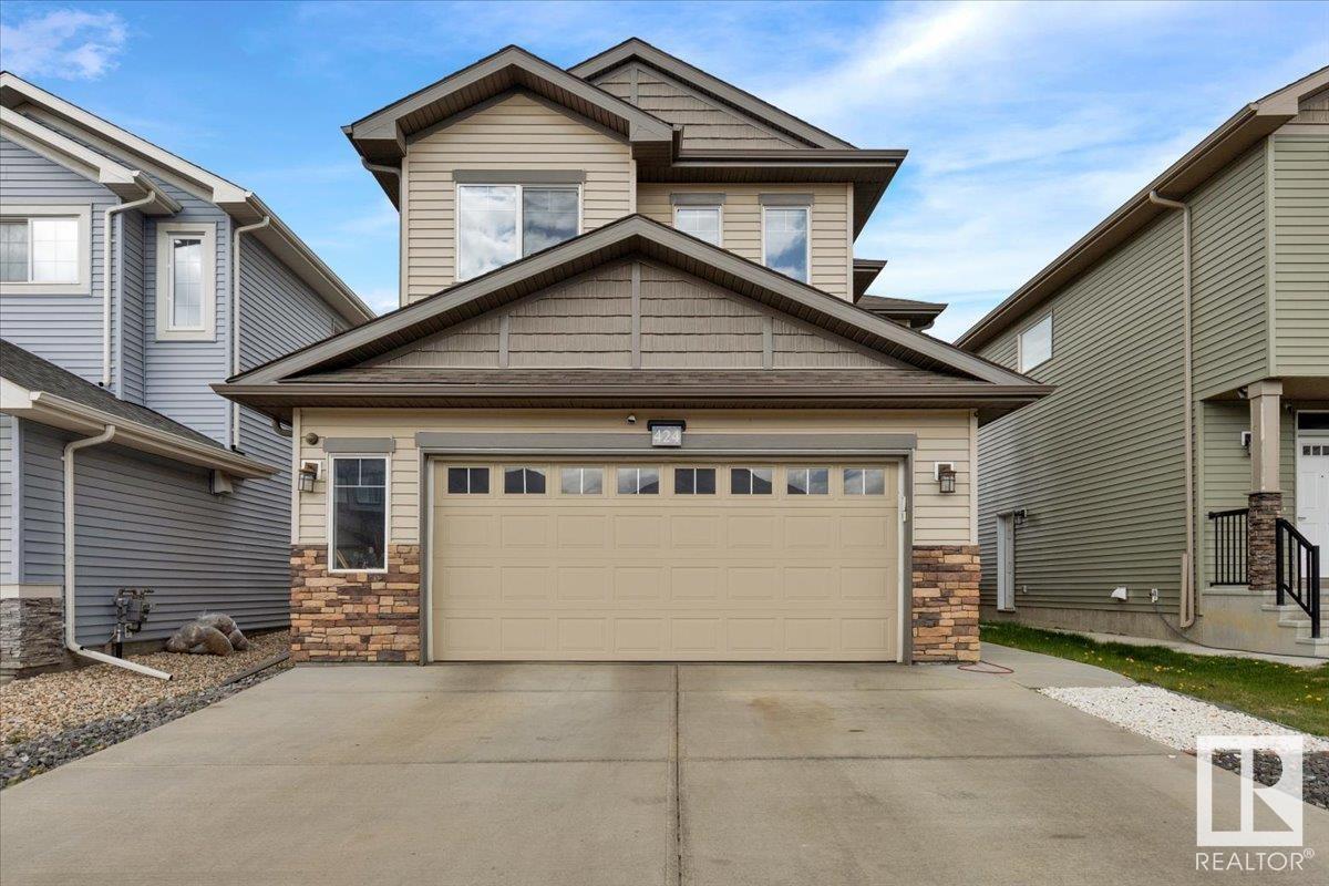424 40 AV NW