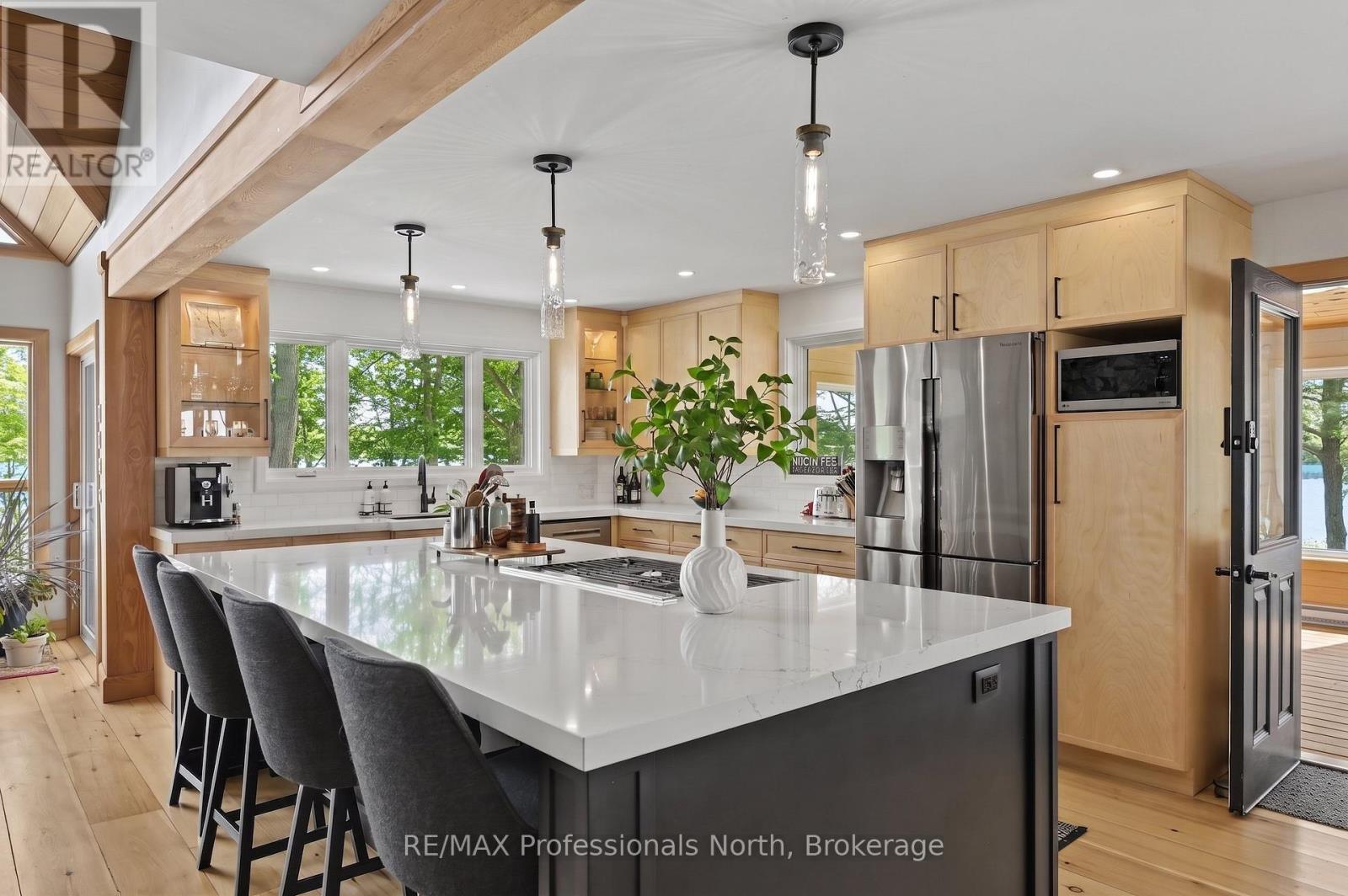 1015 BLUESTONE LANE