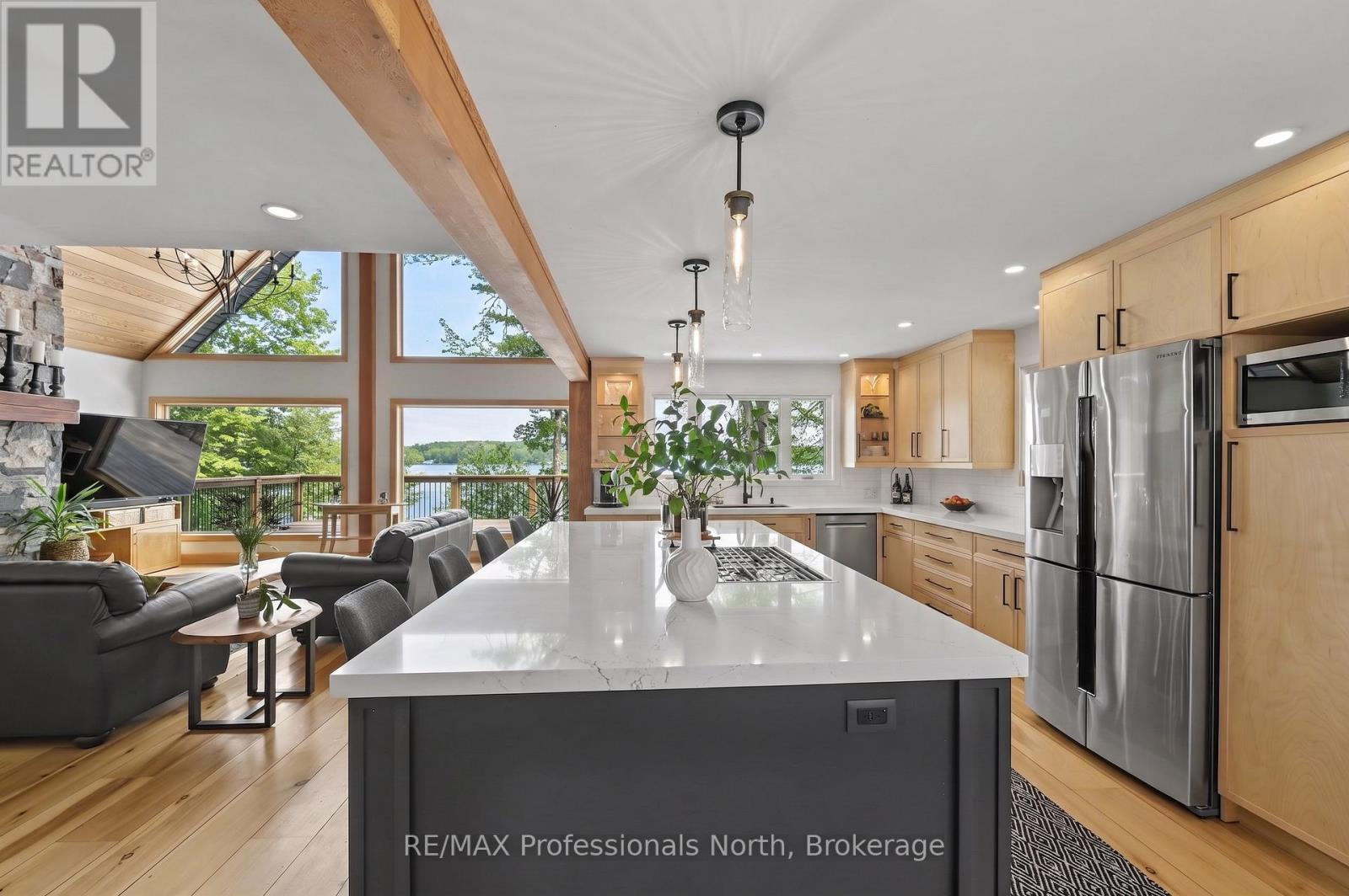 1015 BLUESTONE LANE