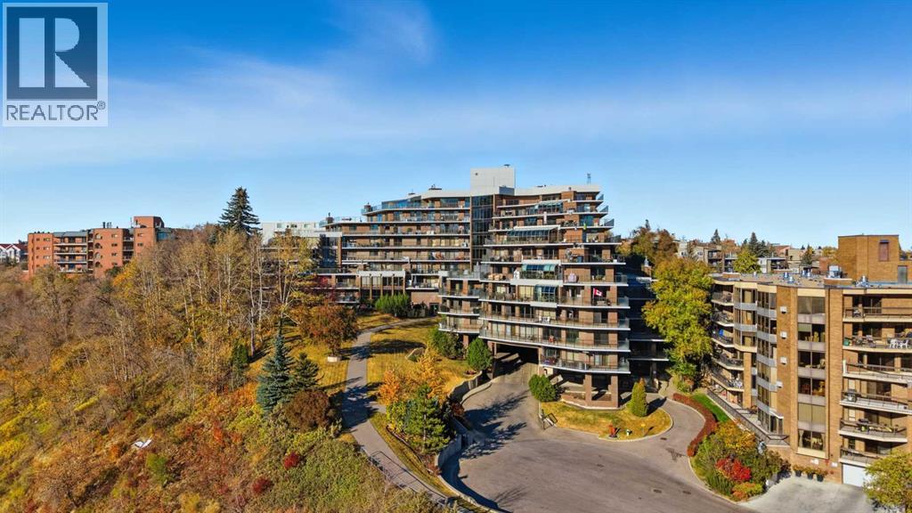 1001, 300 Meredith Road NE