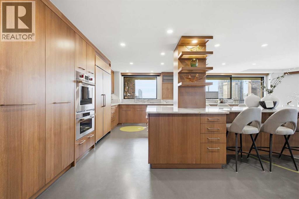 1001, 300 Meredith Road NE