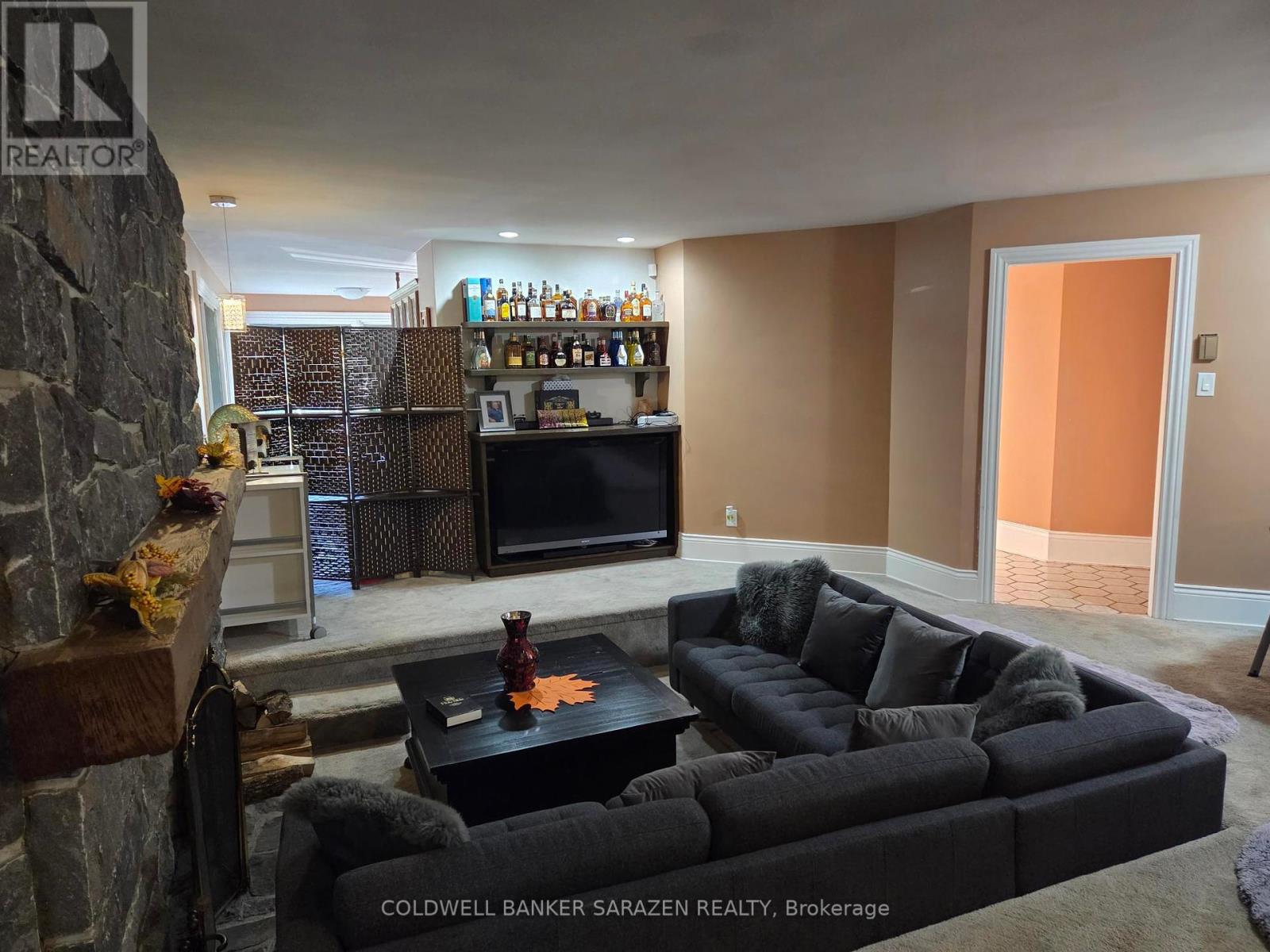 5907 SECOND LINE ROAD E