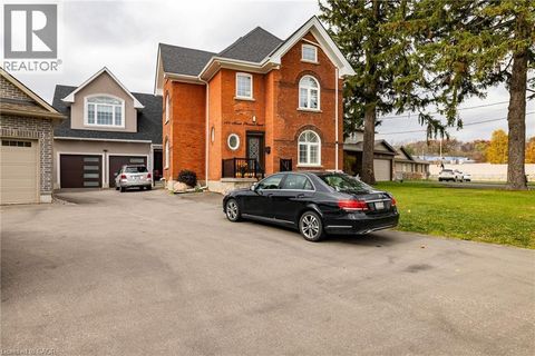 169 MOUNT PLEASANT Street Brantford ON N3T1T6