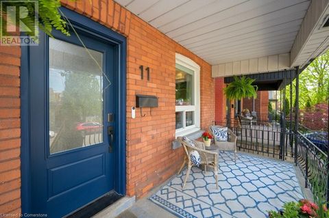 11 MELBOURNE Street Hamilton ON L8P2A4