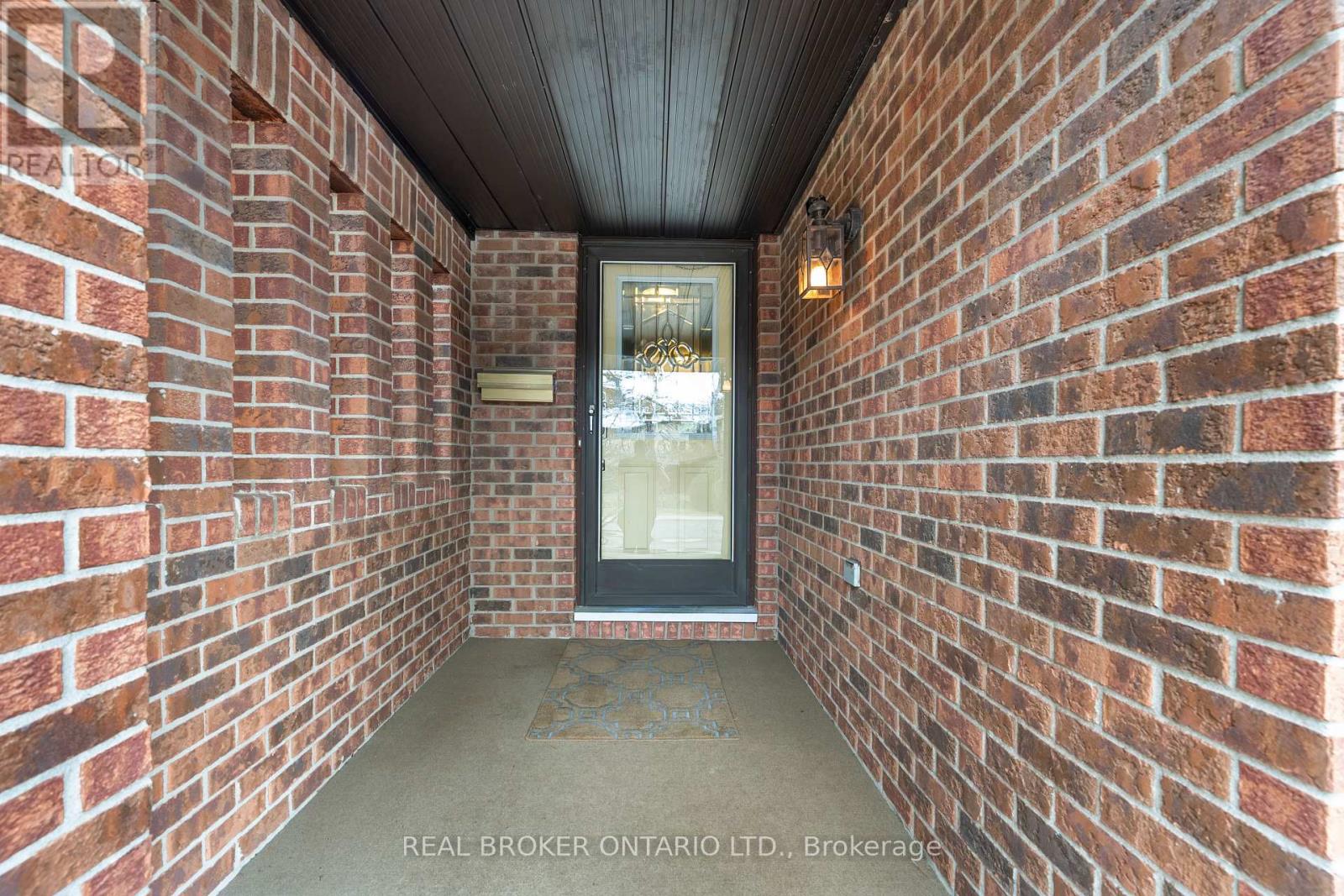 127 CHIMO DRIVE