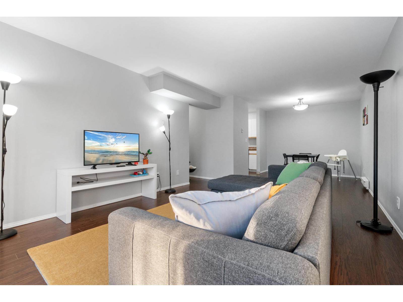 208 45222 WATSON ROAD|Garrison Crossing