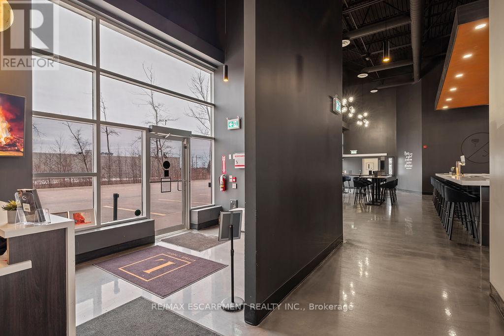 1 - 312 KING STREET