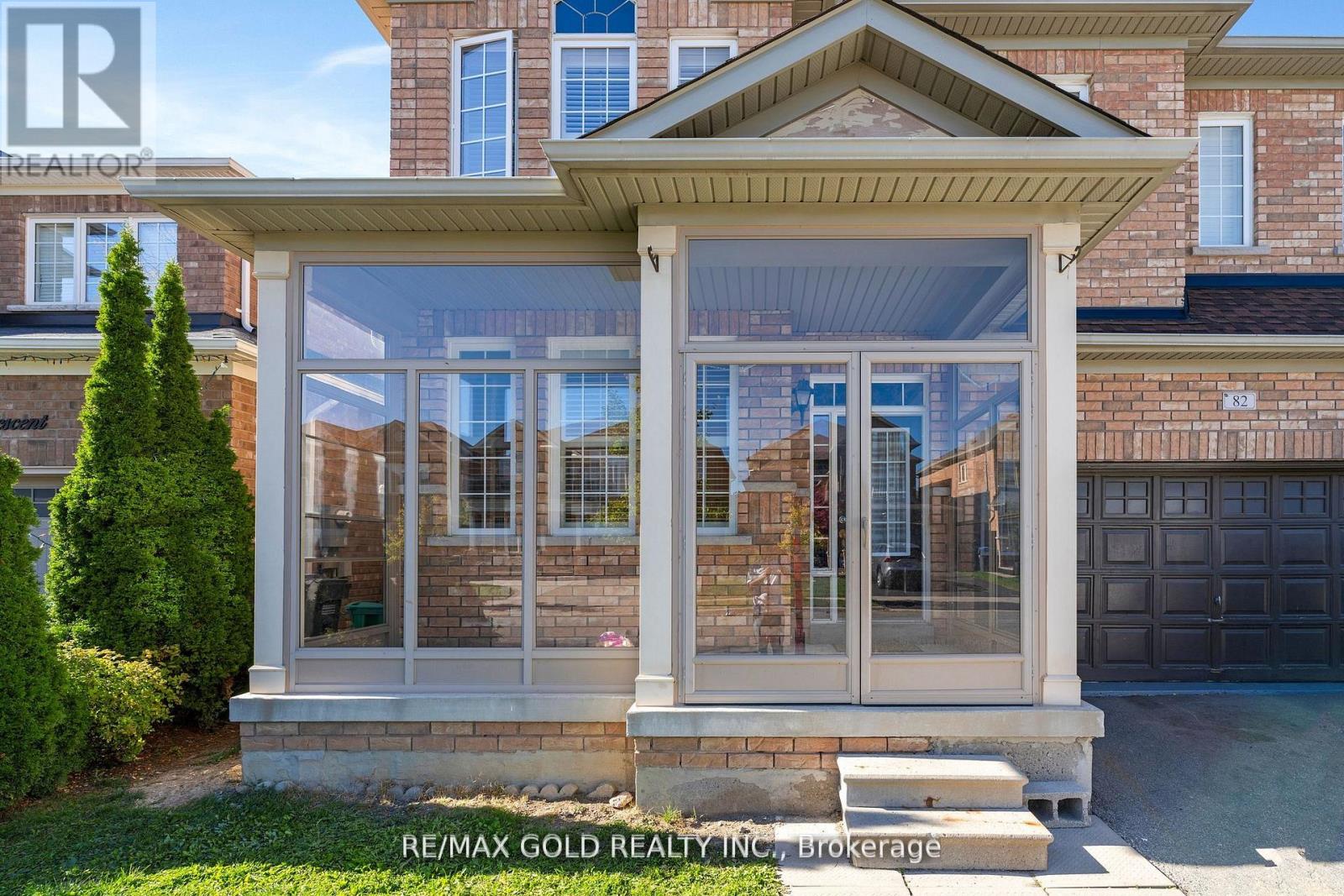 82 AMARANTH CRESCENT