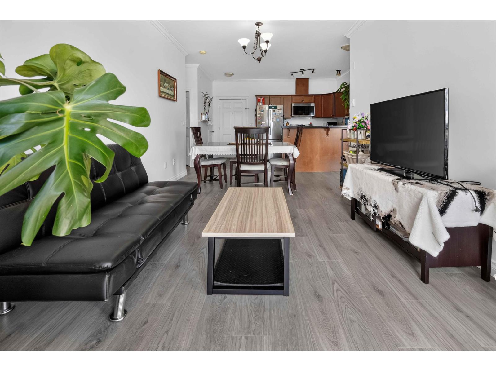 304 46053 CHILLIWACK CENTRAL ROAD|Chilliwack Proper South