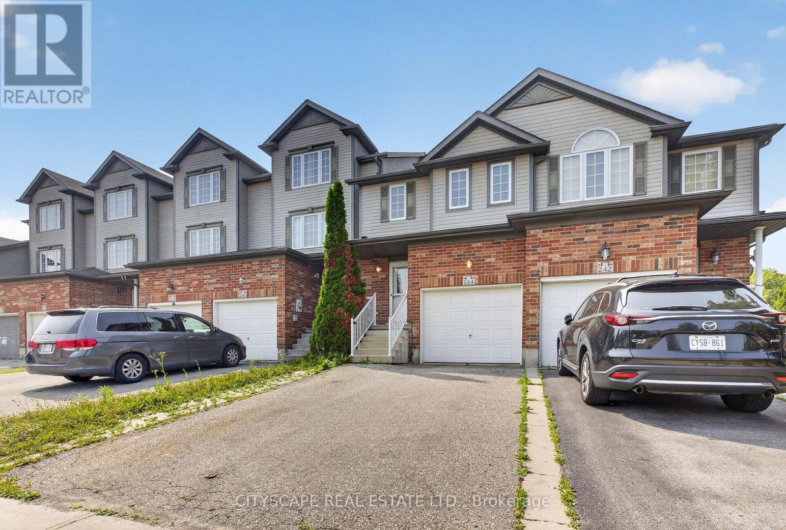 244 SOPHIA CRESCENT