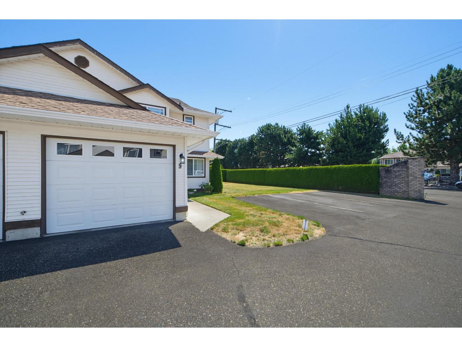 9 46349 CESSNA DRIVE|Chilliwack Proper South
