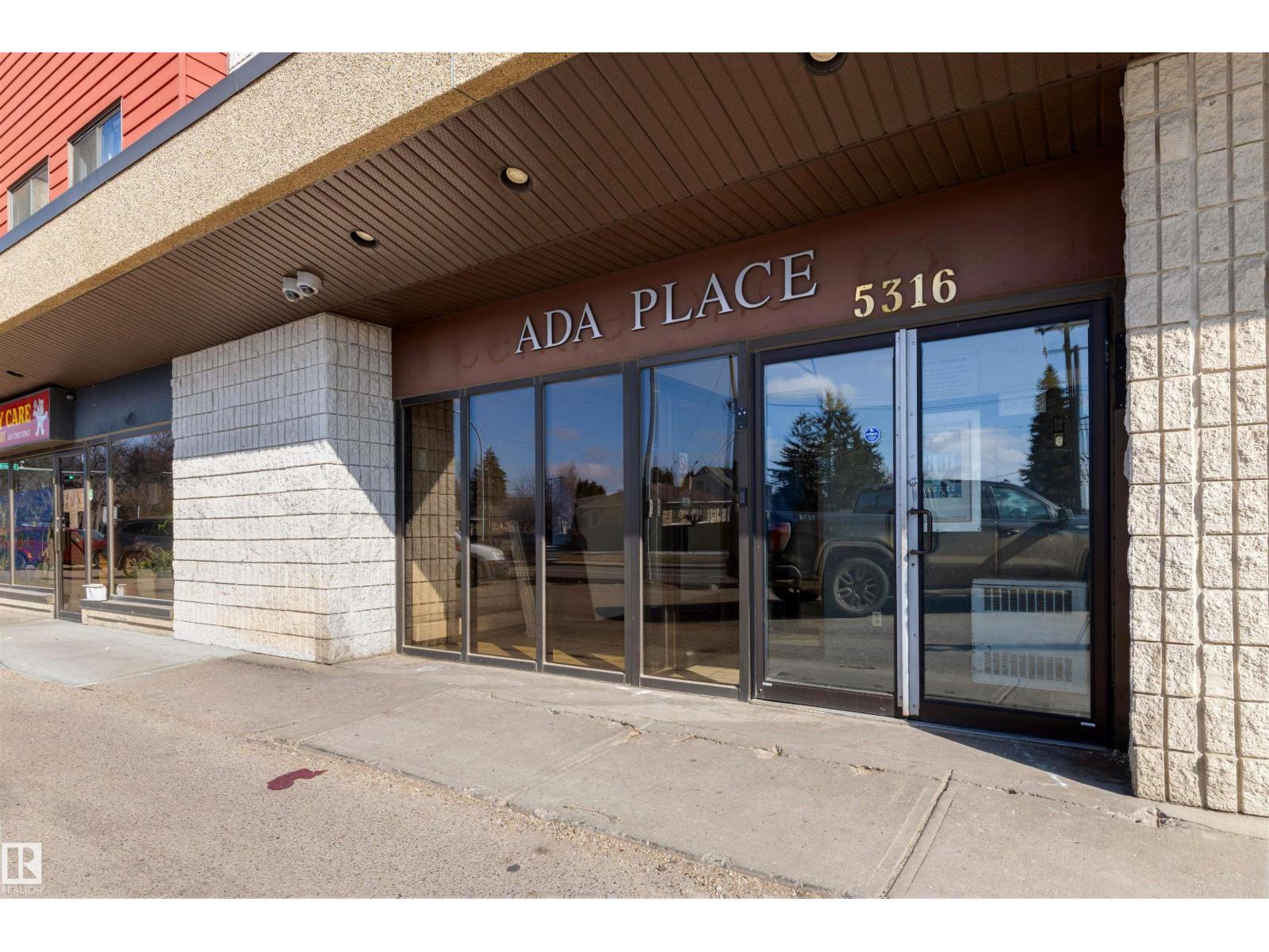 #310 5316 118 AV NW