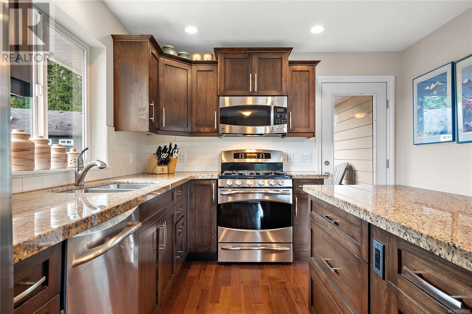 2628 Streamside Pl