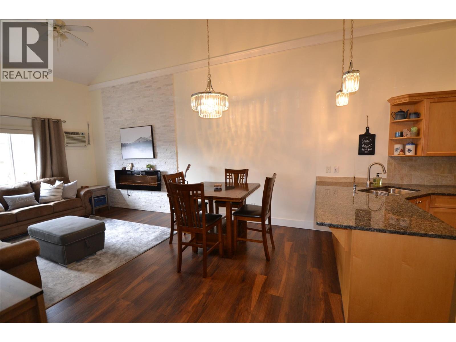 2120 Shannon Ridge Drive Unit# 304