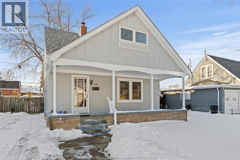 29 Whitwam AVENUE Leamington ON N8H2P5