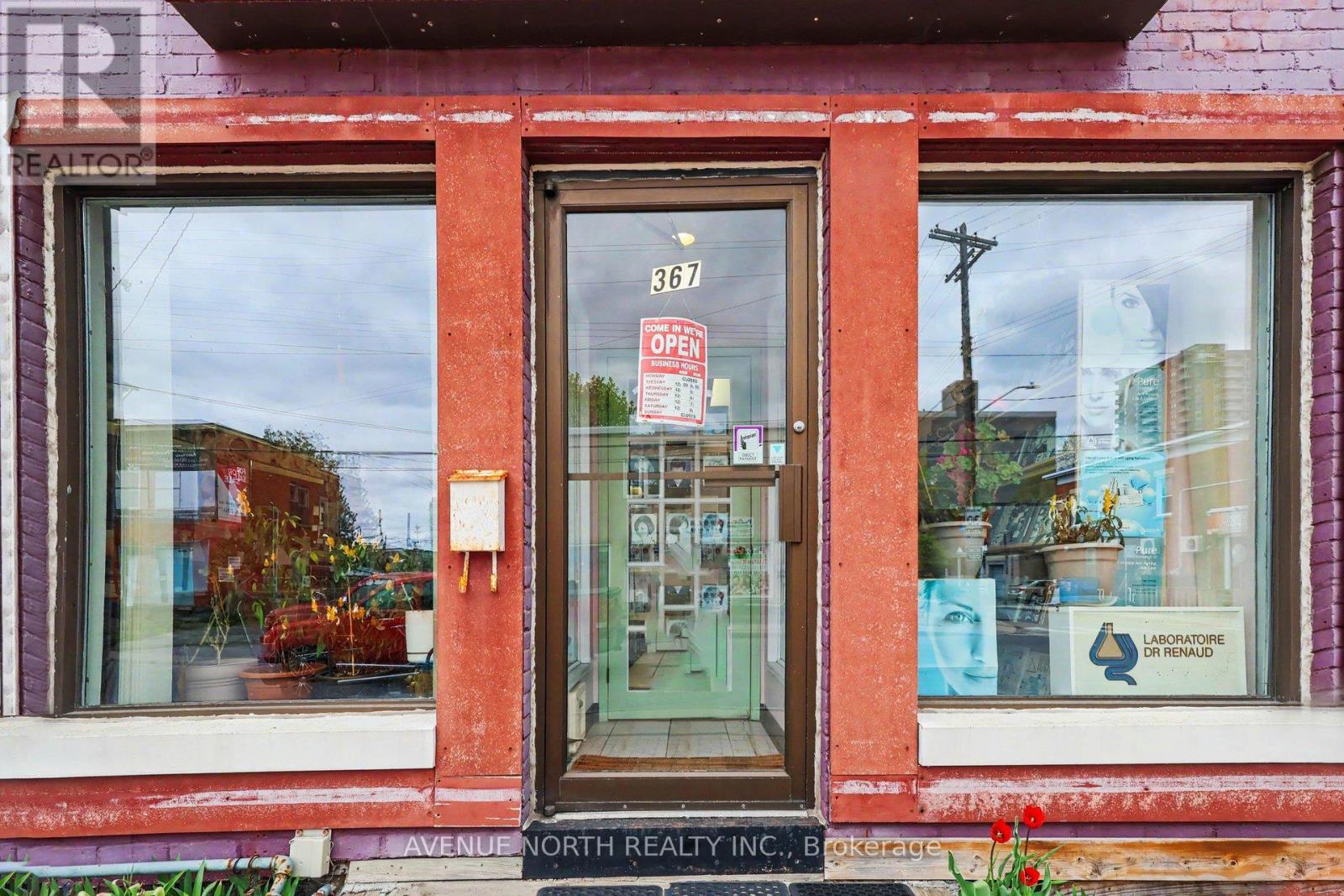 367 BOOTH STREET
