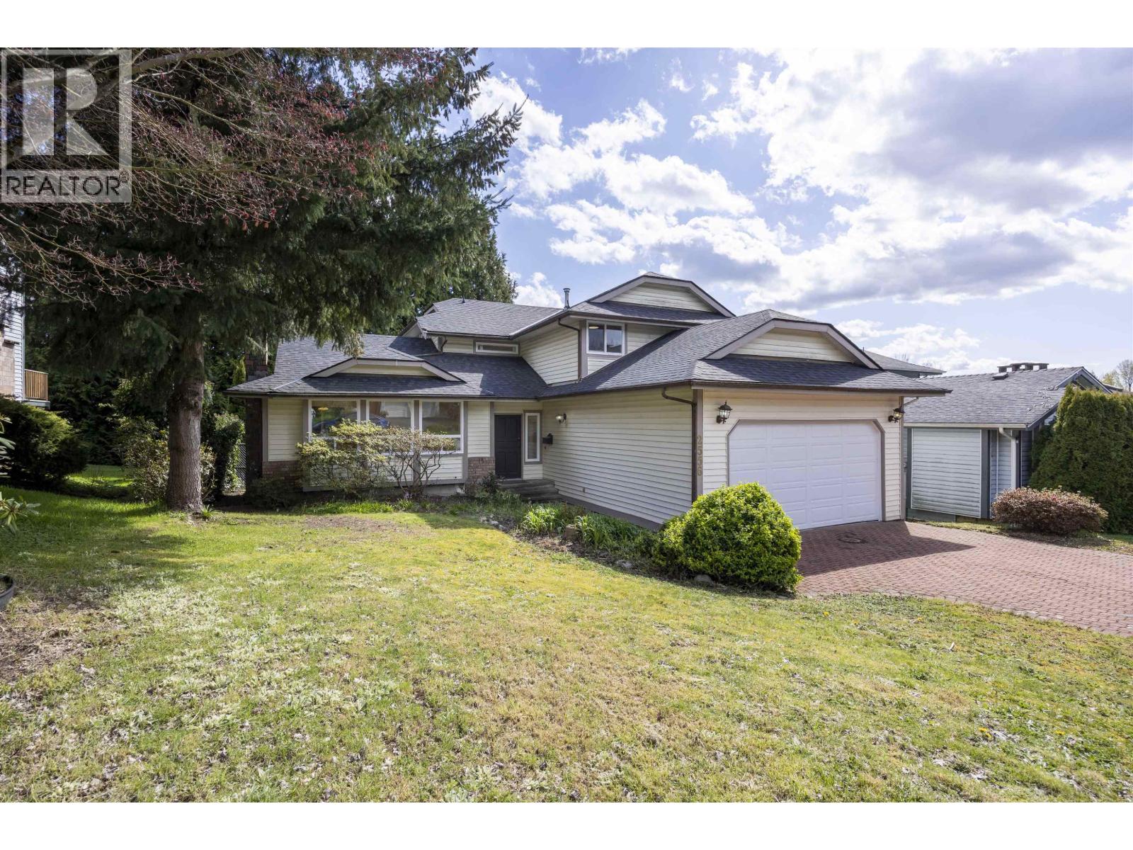 2556 TRILLIUM PLACE