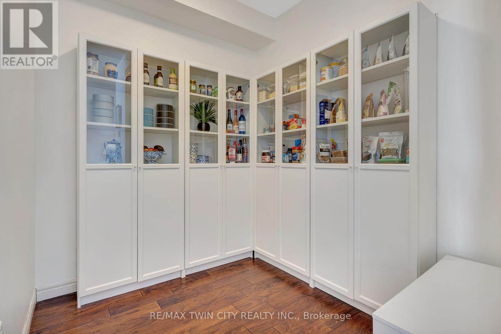 50 GREENWATER STREET