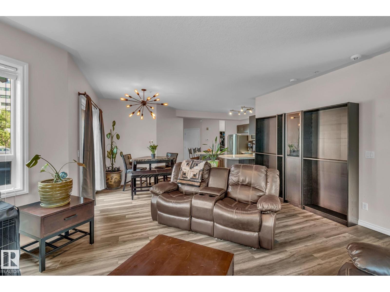 #104 10046 110 ST NW