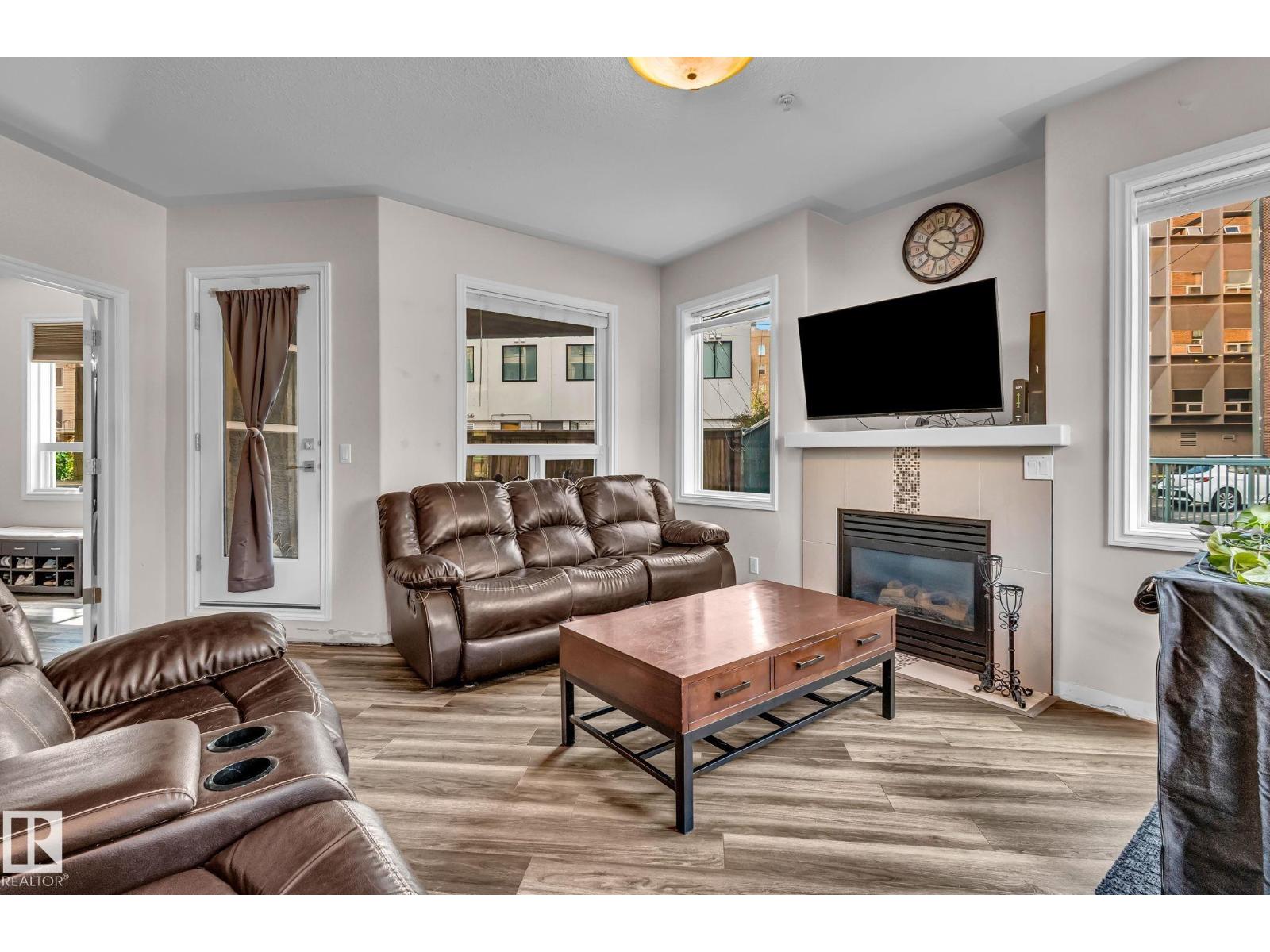 #104 10046 110 ST NW