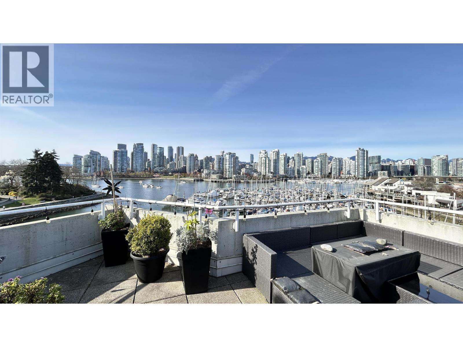 315 674 LEG IN BOOT SQUARE