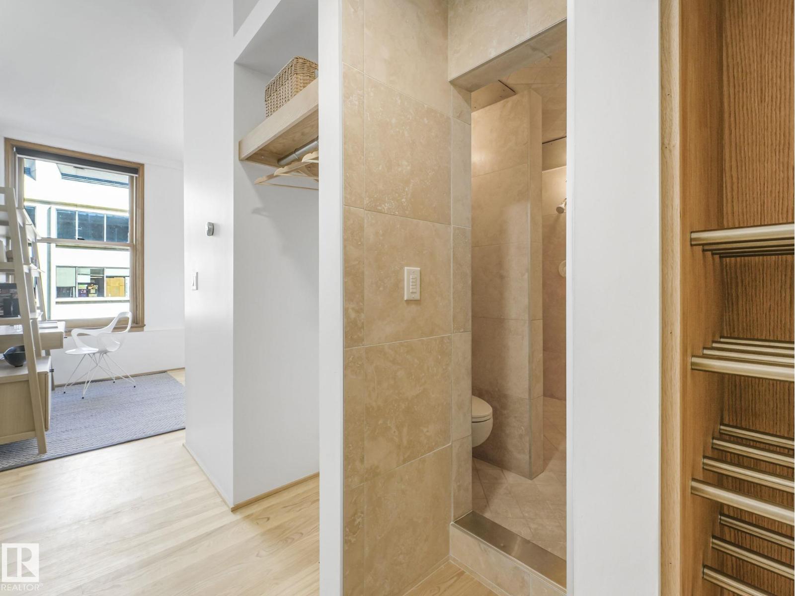 #807 10134 100 ST NW