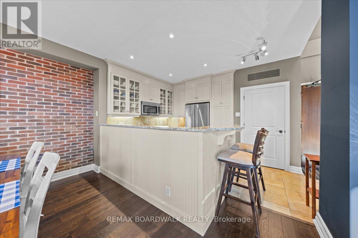 #PH804 - 320 MCLEOD STREET