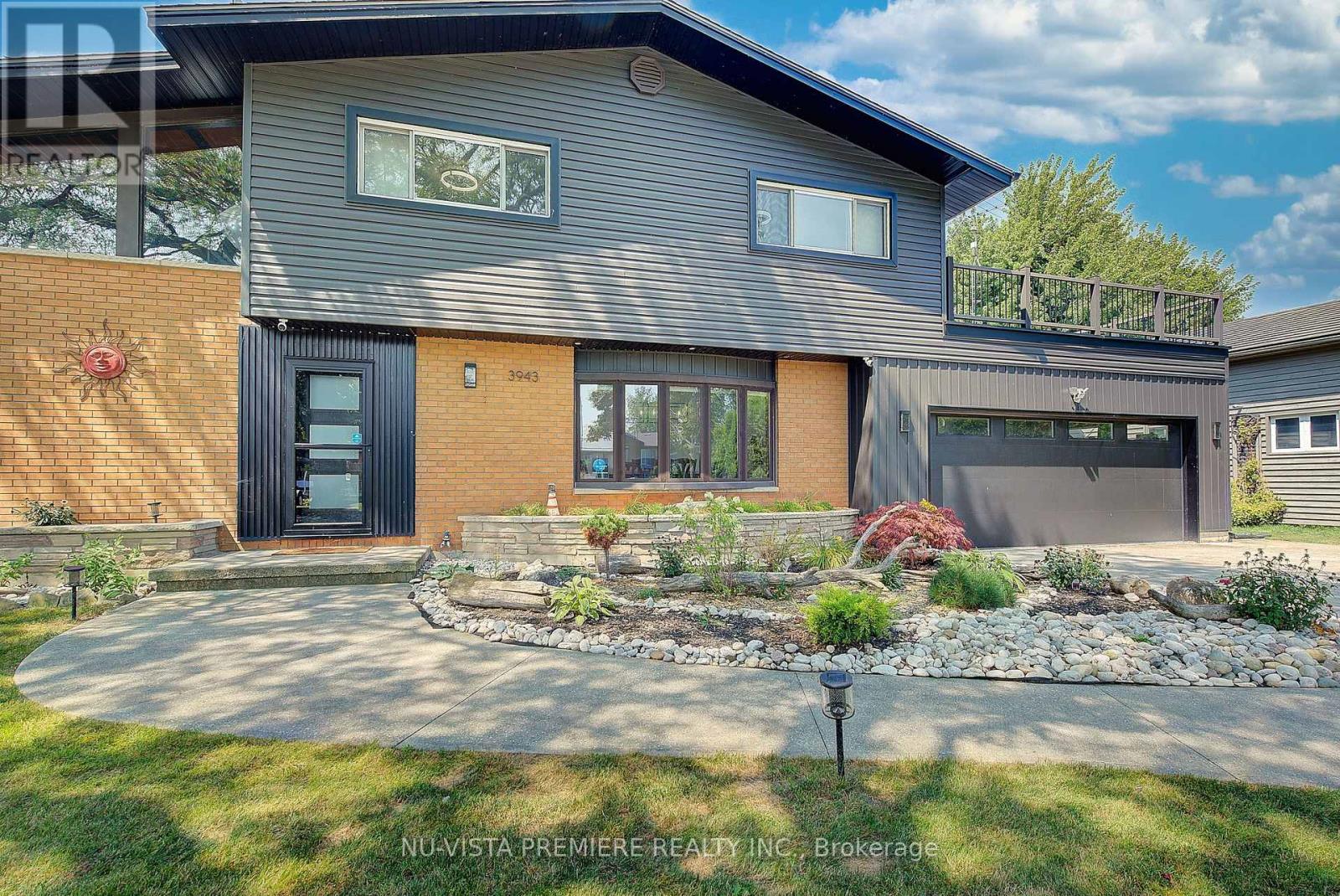 3943 SEAWAY ROAD