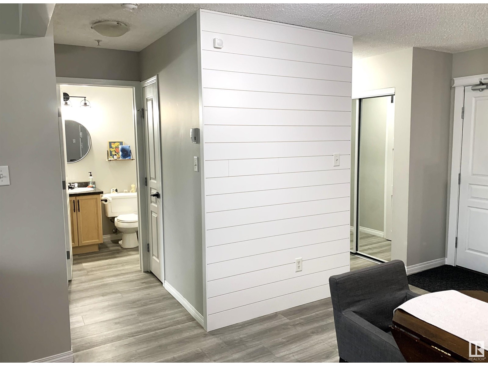 #118 309 CLAREVIEW STATION DR NW