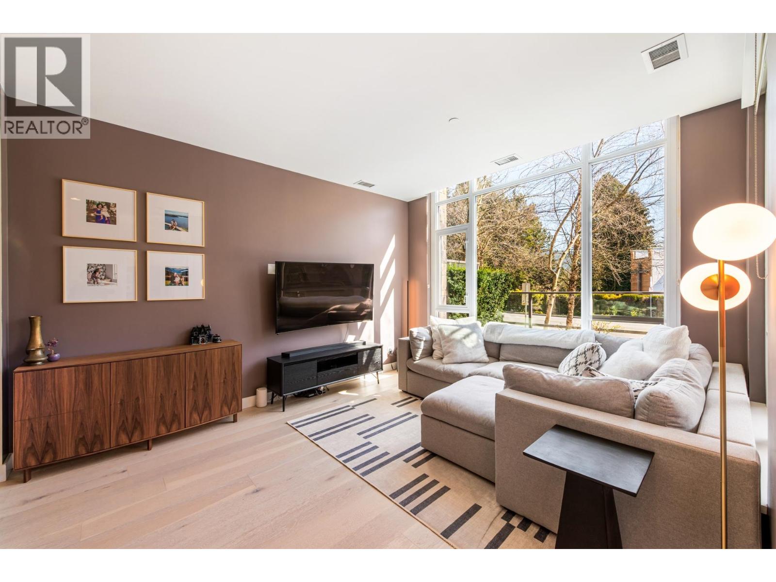 2765 MOUNTAIN HIGHWAY