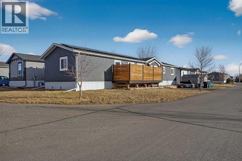 5004 Seasons Boulevard Coaldale AB T1M0C6