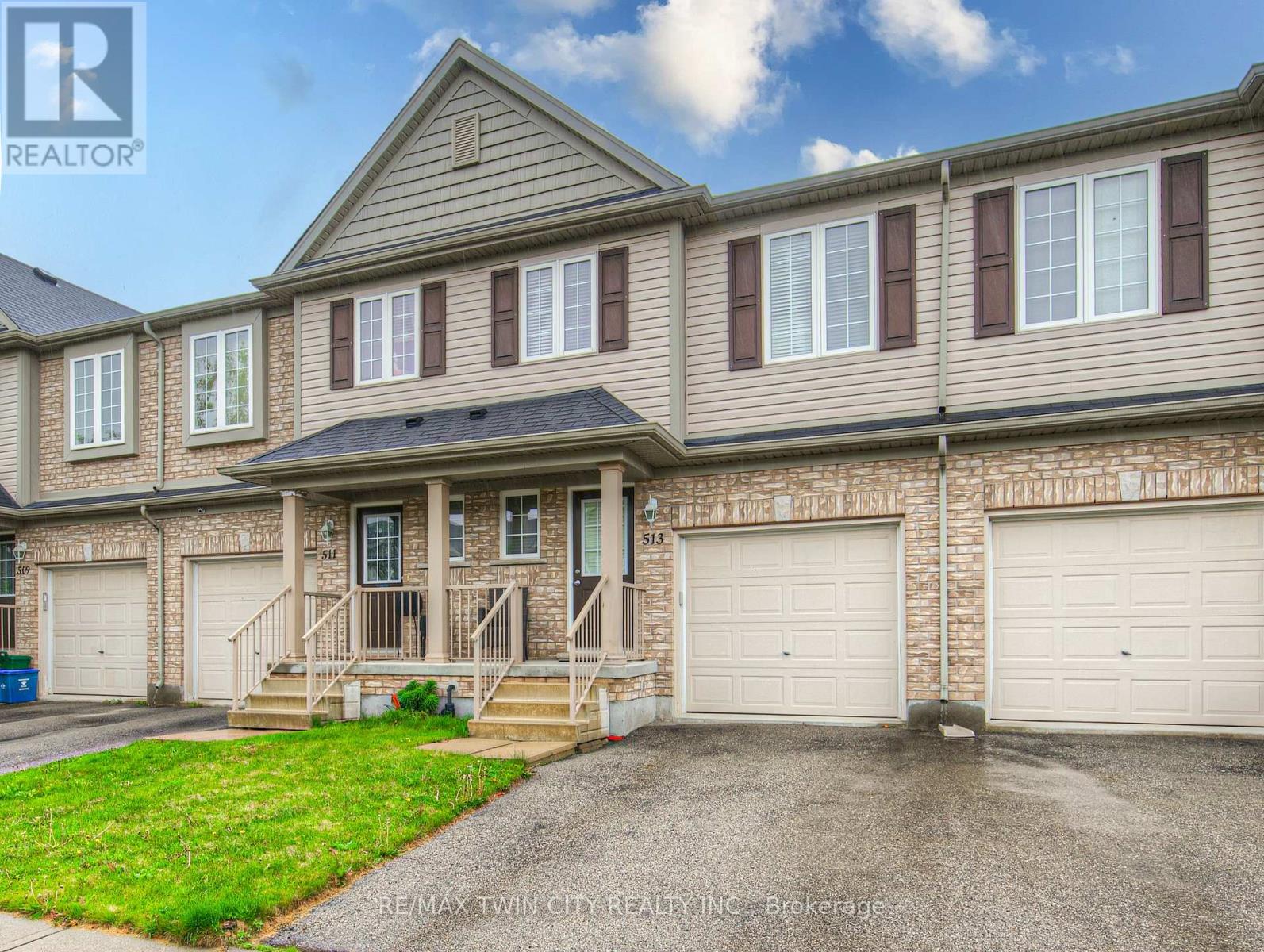 513 BEAUMONT CRESCENT