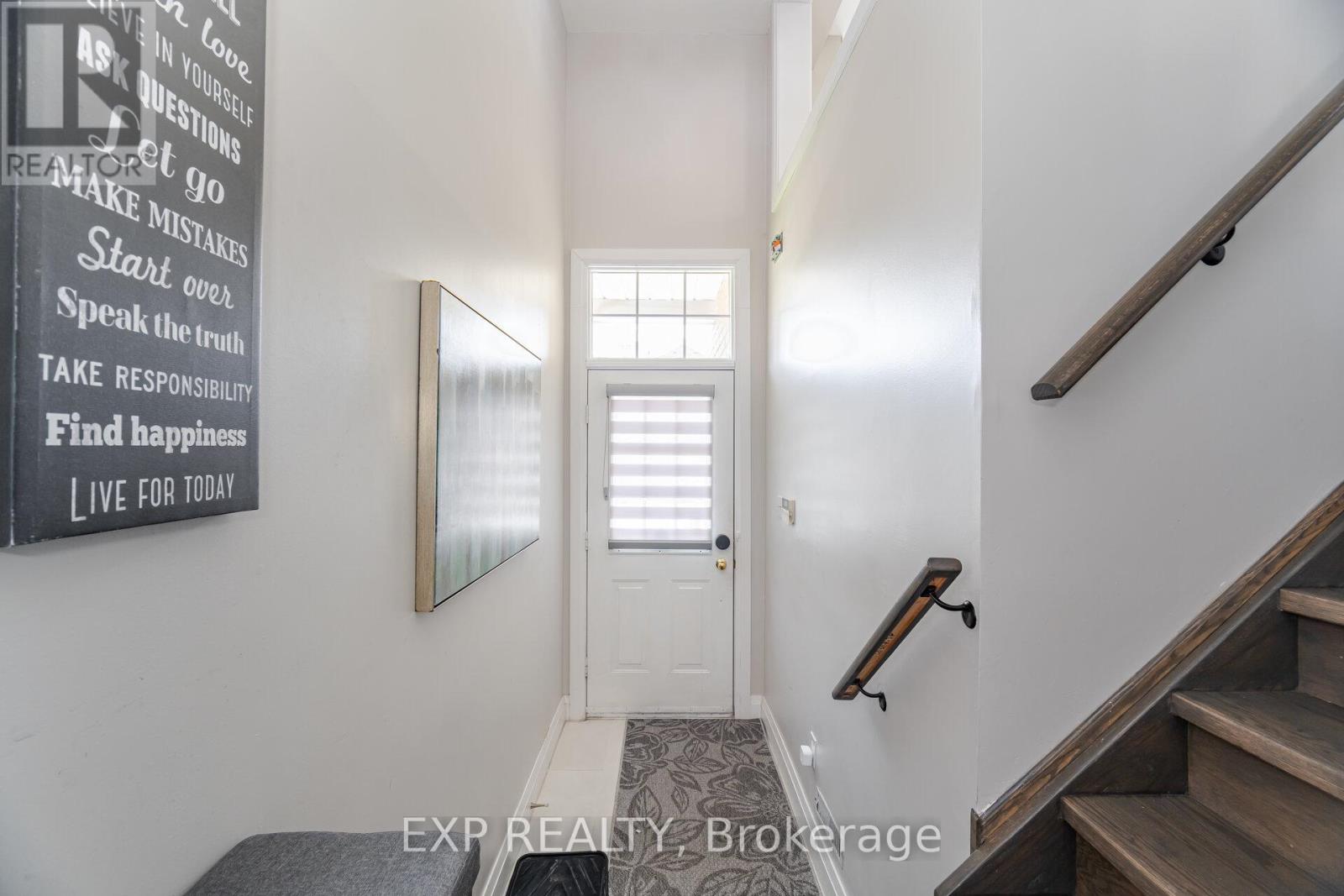 10 SETON PARK ROAD