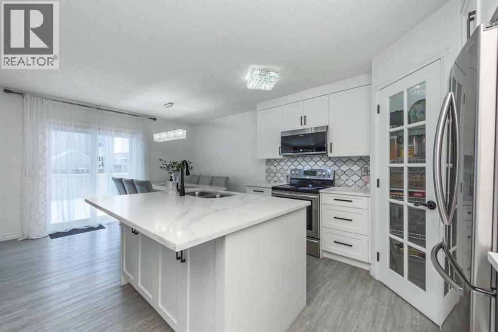 8430 saddleridge Drive NE