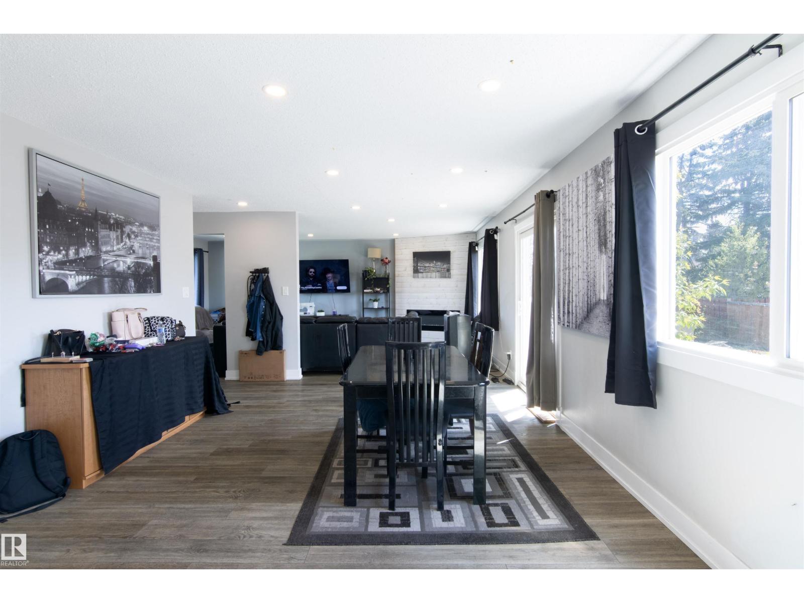 7115 39A AV NW