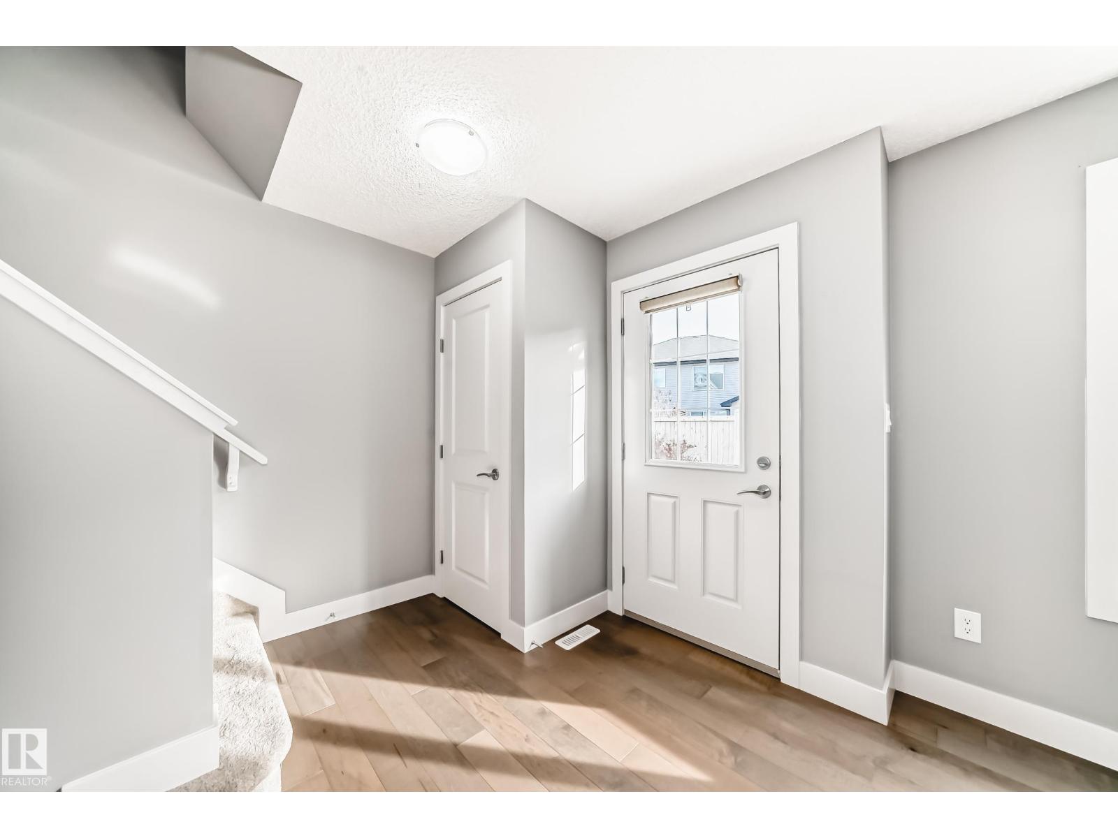 #23 2922 MAPLE WY NW