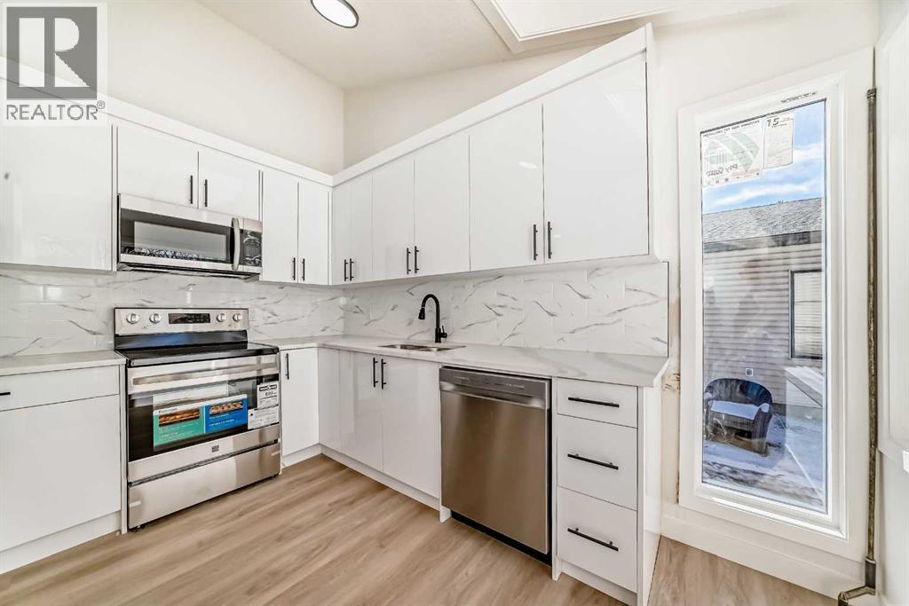 319 Whitefield Drive NE