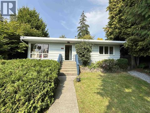 1115 HAYWOOD AVENUE West Vancouver BC V7T1T8