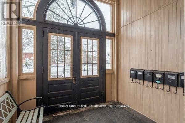 #2 - 364 GEORGE STREET