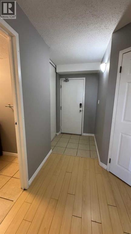 617, 5 Berkeley Place W