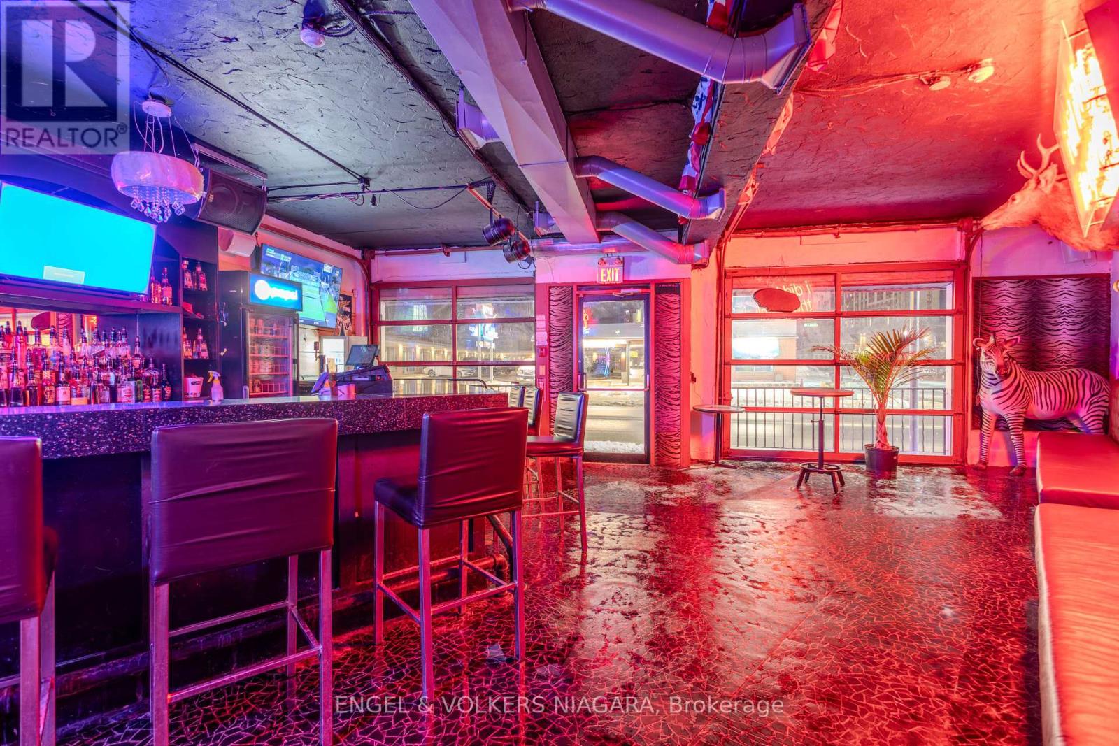 5355 FERRY STREET