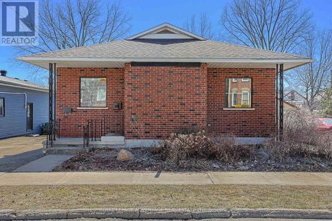 37 WILLIAM STREET E Smiths Falls ON K7A1C3