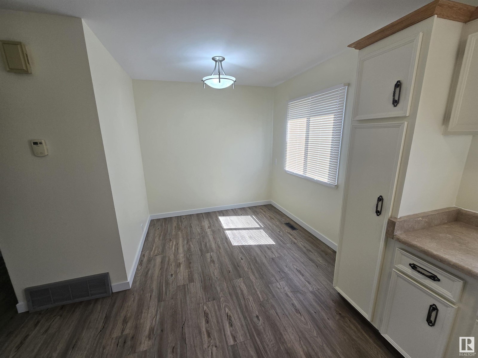 14047 30 ST NW
