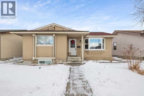 268 Madeira Place NE Calgary AB T2A5T1