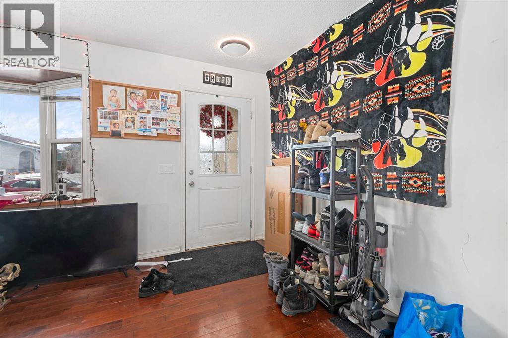 268 Madeira Place NE