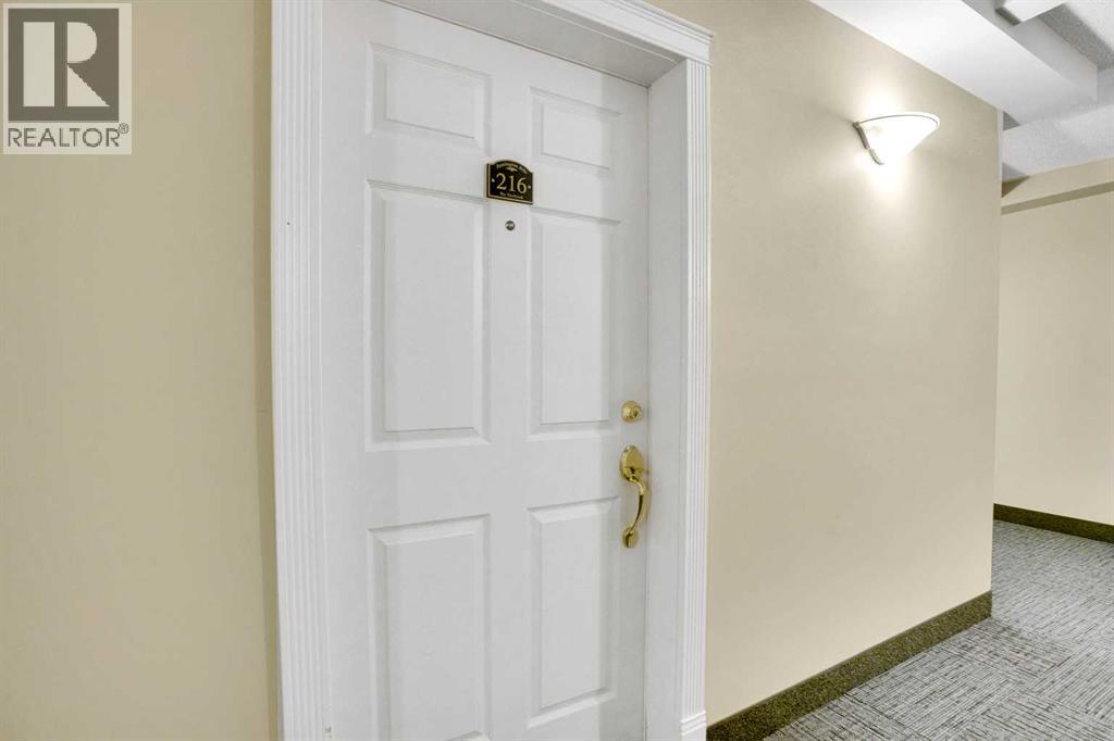 216, 6800 Hunterview Drive NW