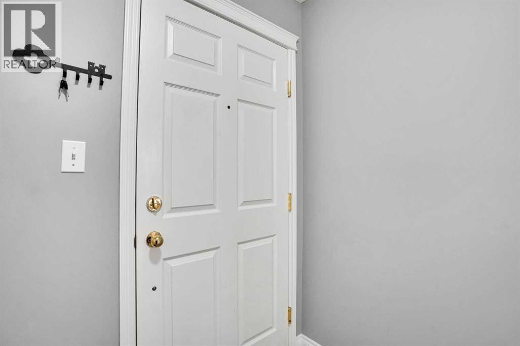 216, 6800 Hunterview Drive NW